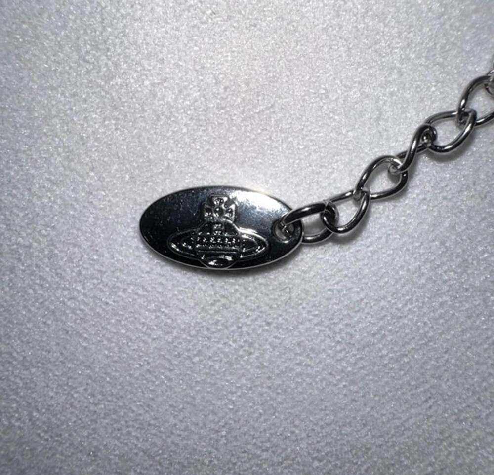 Vivienne Westwood Silver Orb Pendant Necklace, Classic Saturn Design - Picture 6 of 6